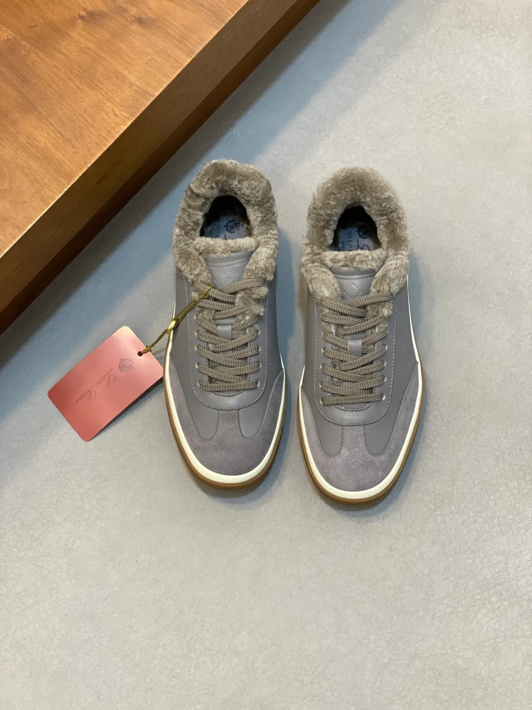 Men's men's shoes💰740 Loro Piana - Classic casual wool shoes, men's lace-up casual shoes and sneakers, high-quality lightweight and comfortable fabrics, suitable for outdoor leisure, the color scheme is young and energetic, great with sportswear or casual suits! Code number: 39-44 (45, 46, can be customized)